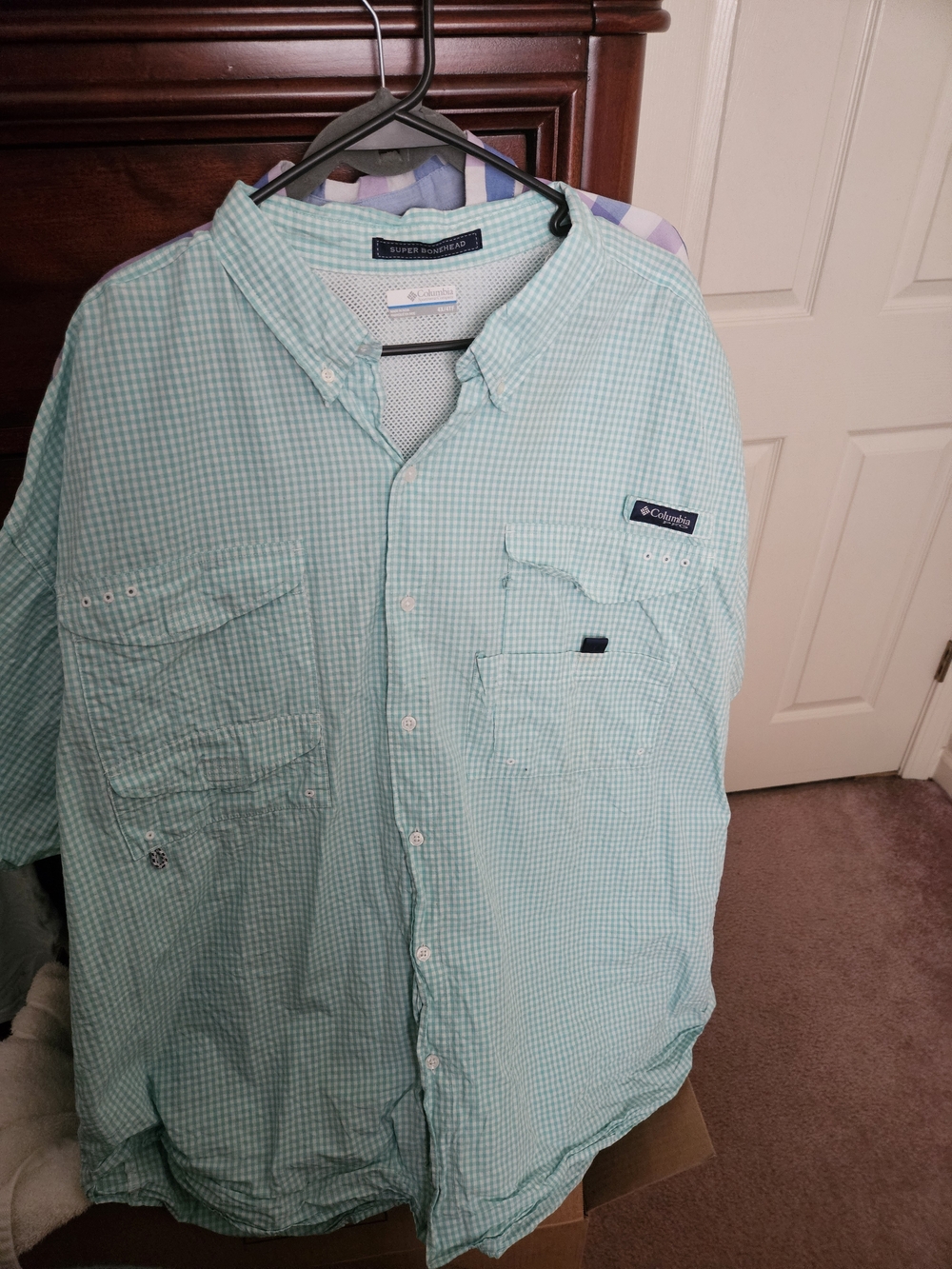 Columbia Men’s Mint Green Gingham Button-Down Shirt